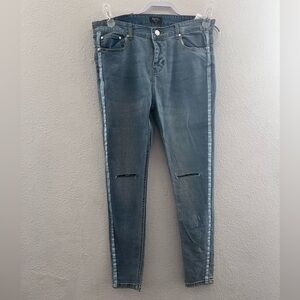 NEW W/TAGS Boohoo Straight Leg Jeans in Blue